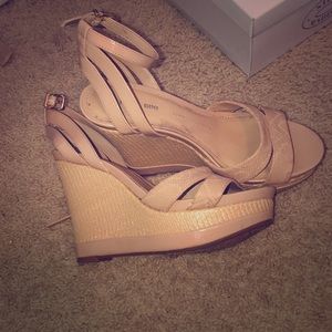 Nude Gianni Bini Snakeskin Wedges